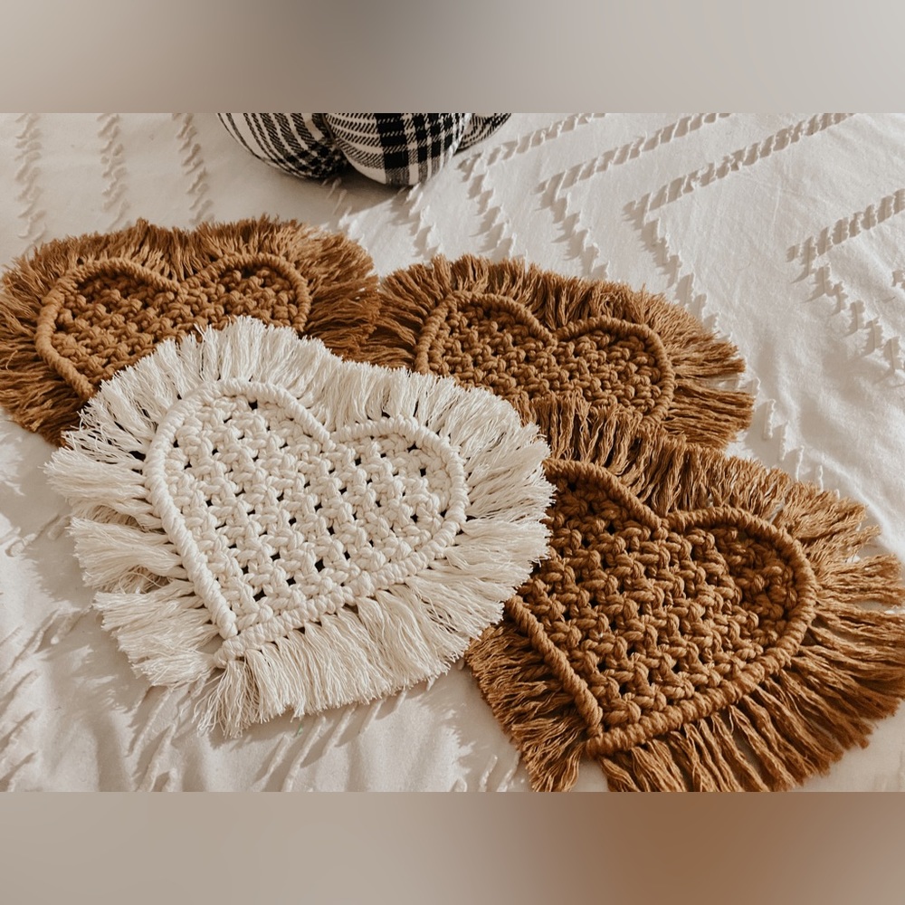 Macrame Heart Coaster - Picture 1 of 4